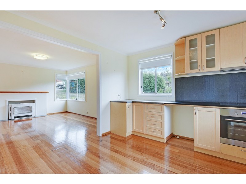 5 Sunray Court, Rokeby TAS 7019