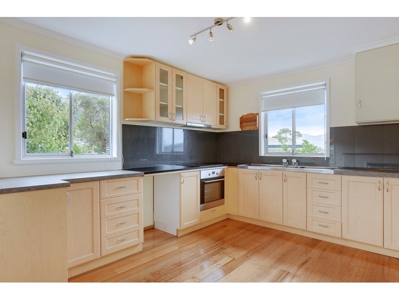 5 Sunray Court, Rokeby TAS 7019