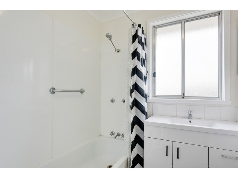 5 Sunray Court, Rokeby TAS 7019