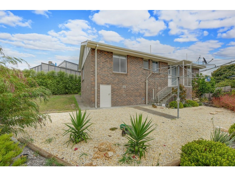 5 Sunray Court, Rokeby TAS 7019