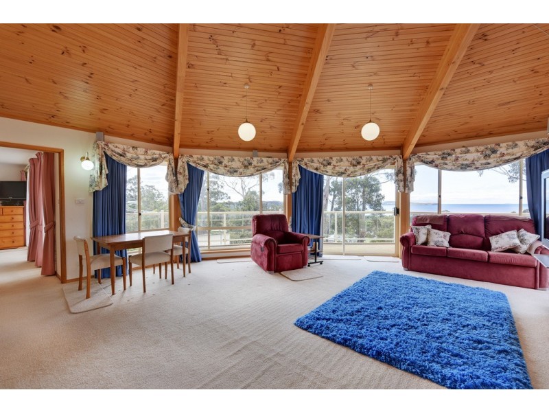 17 Mary Street, Orford TAS 7190