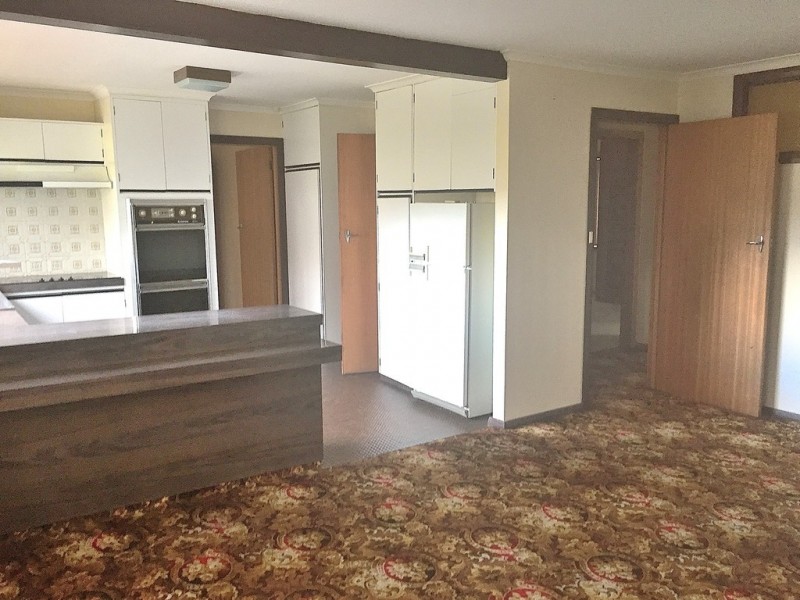 11 Bland Court, Rokeby TAS 7019