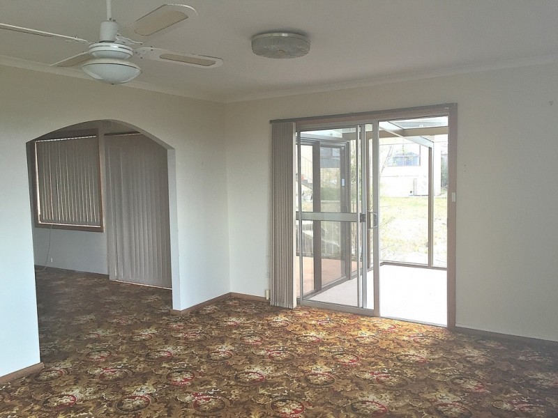 11 Bland Court, Rokeby TAS 7019