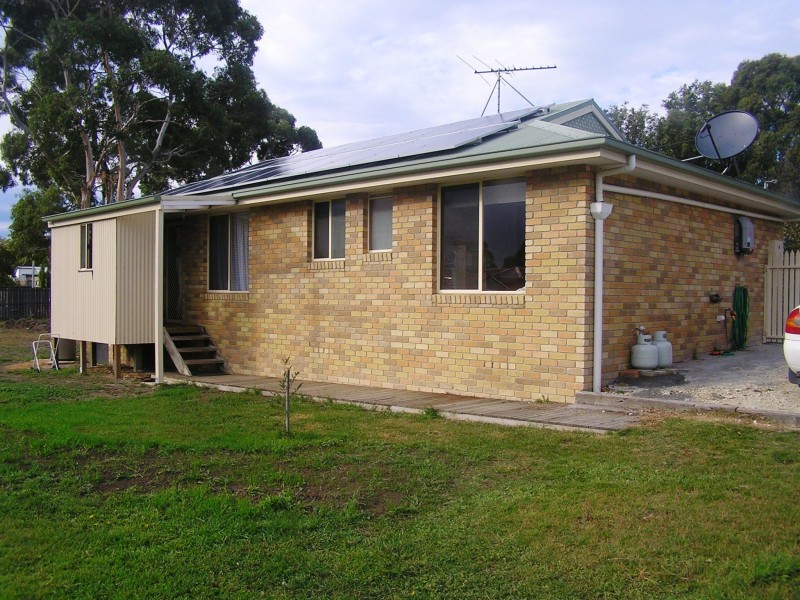 9 Eighth Avenue, Dodges Ferry TAS 7173