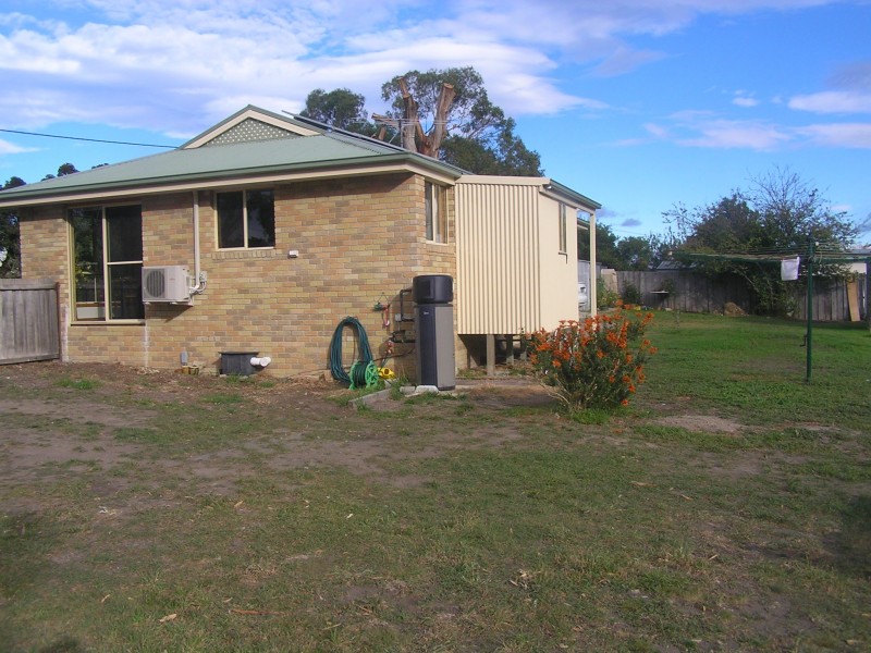 9 Eighth Avenue, Dodges Ferry TAS 7173