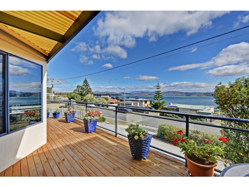 33 McKinly Street, Midway Point TAS 7171