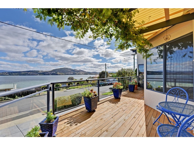 33 McKinly Street, Midway Point TAS 7171