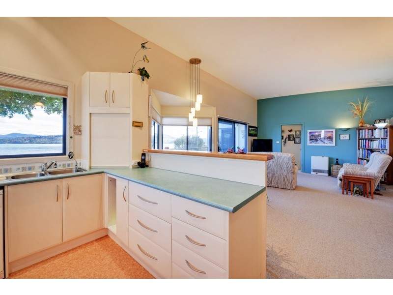 33 McKinly Street, Midway Point TAS 7171