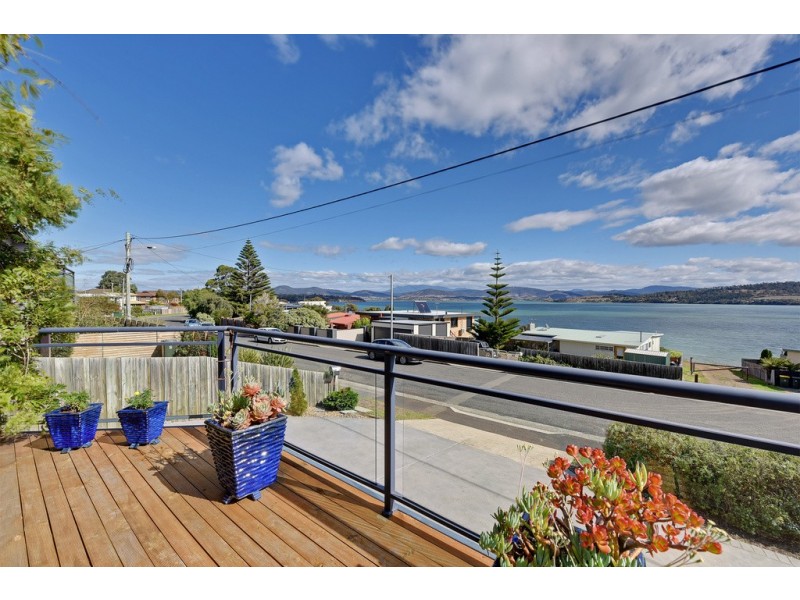 33 McKinly Street, Midway Point TAS 7171