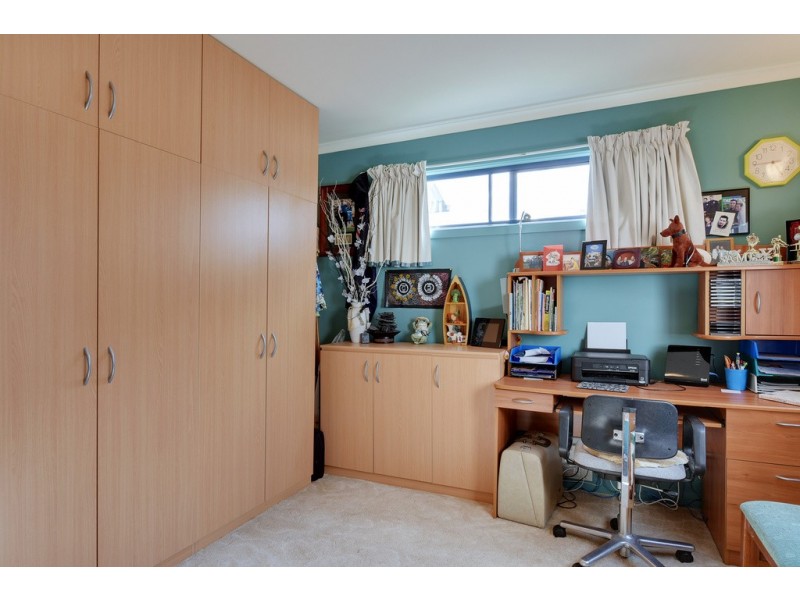 33 McKinly Street, Midway Point TAS 7171