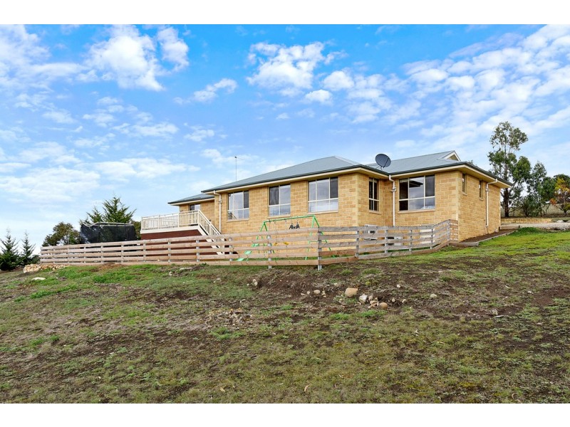 10 Lakeland Drive, Forcett TAS 7173