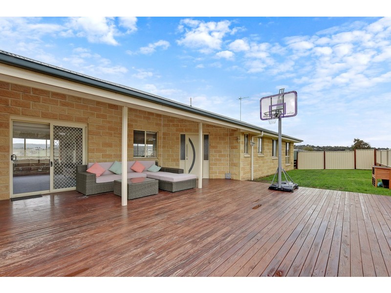 10 Lakeland Drive, Forcett TAS 7173