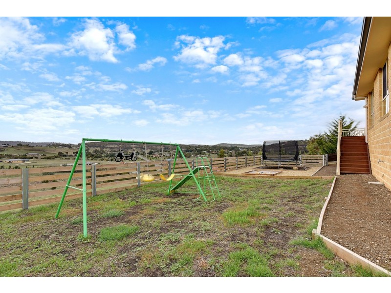 10 Lakeland Drive, Forcett TAS 7173