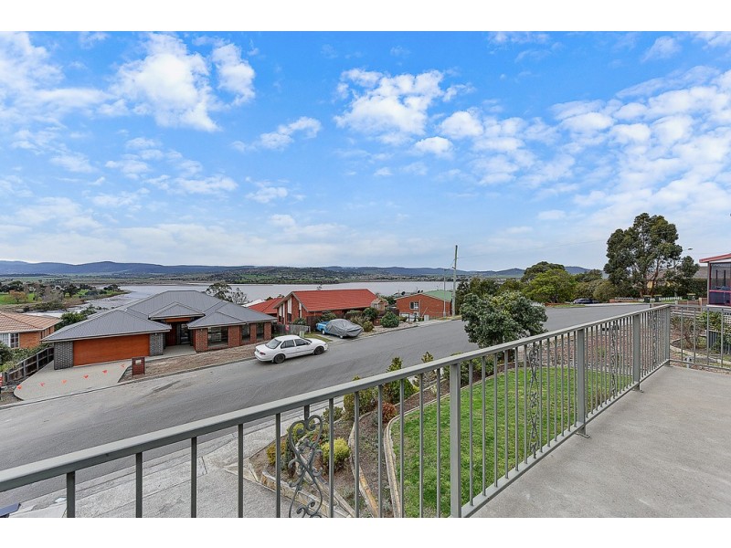 28 Reynolds Road, Midway Point TAS 7171