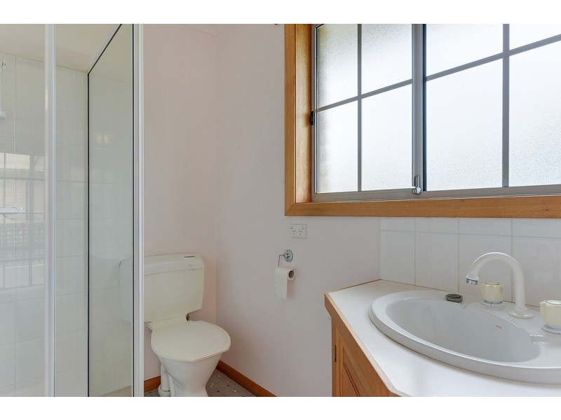 28 Reynolds Road, Midway Point TAS 7171