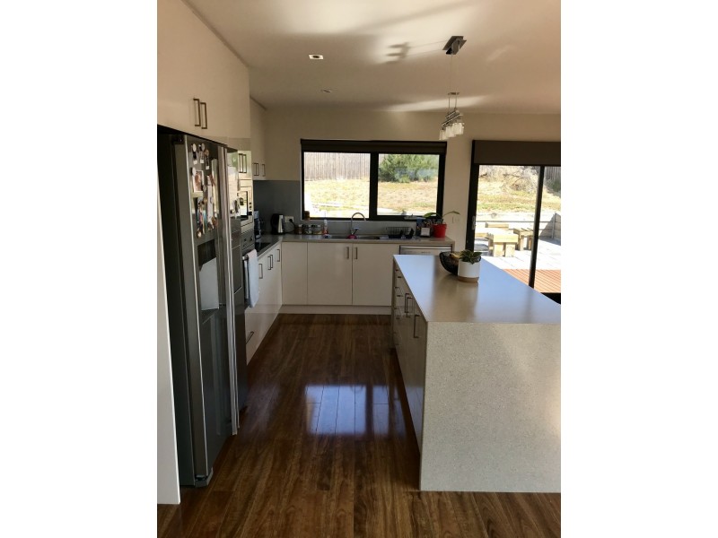 8 Northsun Place, Midway Point TAS 7171