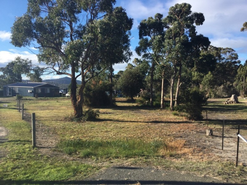 16 Olive Place, White Beach TAS 7184