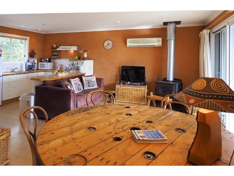 27 Lagoon Road, White Beach TAS 7184