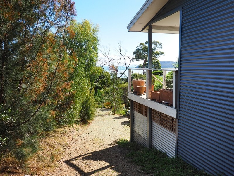 27 Lagoon Road, White Beach TAS 7184