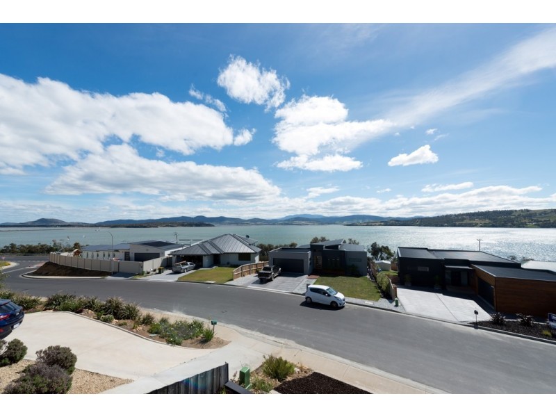 74 Reynolds Road, Midway Point TAS 7171