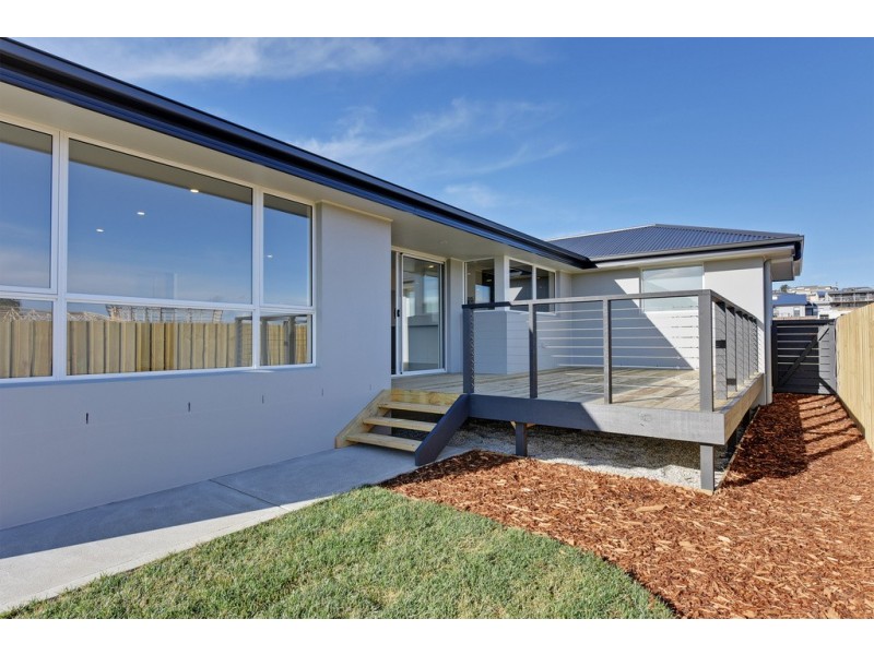 14 Barilla Court, Midway Point TAS 7171
