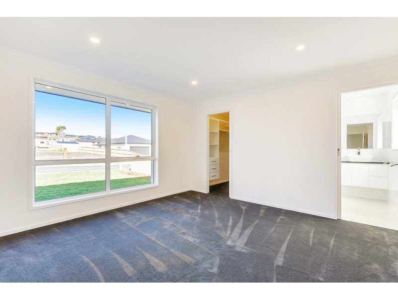 14 Barilla Court, Midway Point TAS 7171