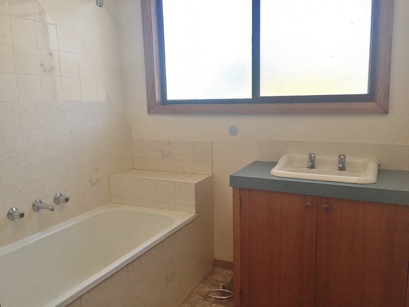 523 Shark Point Road, Penna TAS 7171