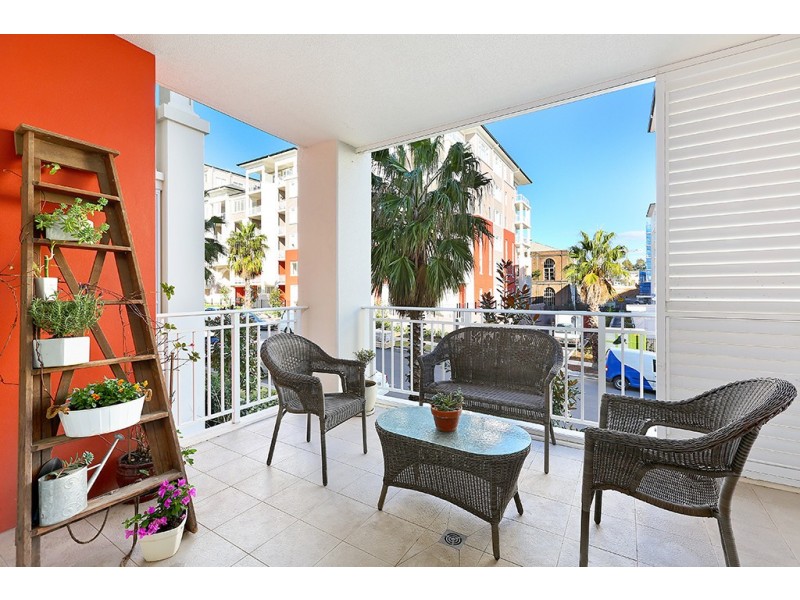 23/1 Palm Avenue, Breakfast Point NSW 2137