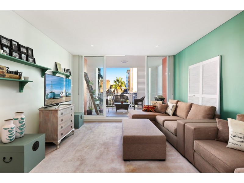 23/1 Palm Avenue, Breakfast Point NSW 2137