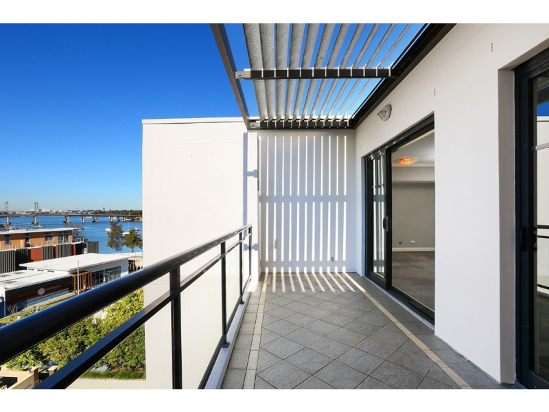 32/141 Bowden Street, Meadowbank NSW 2114