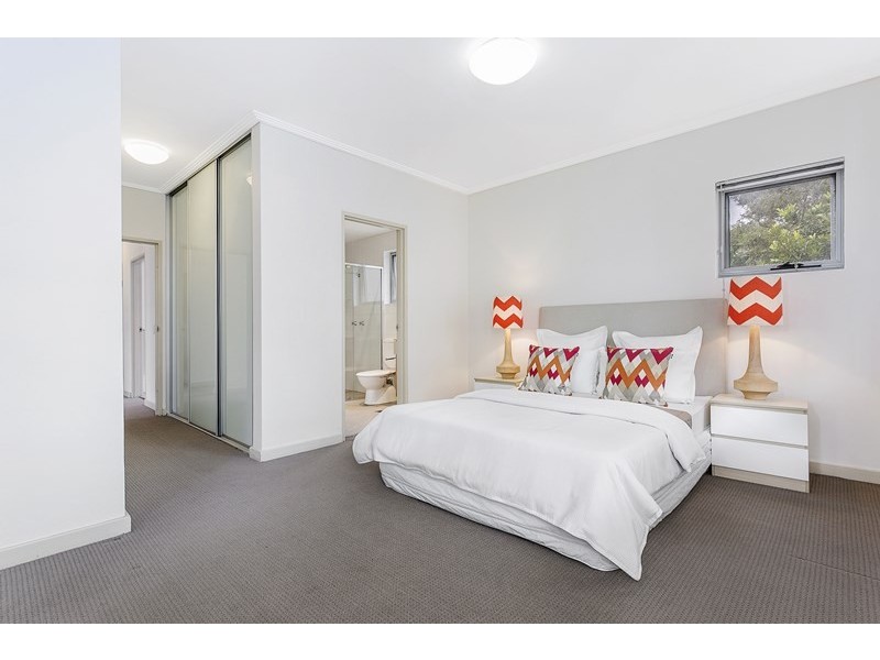 201/4 The Piazza, Wentworth Point NSW 2127