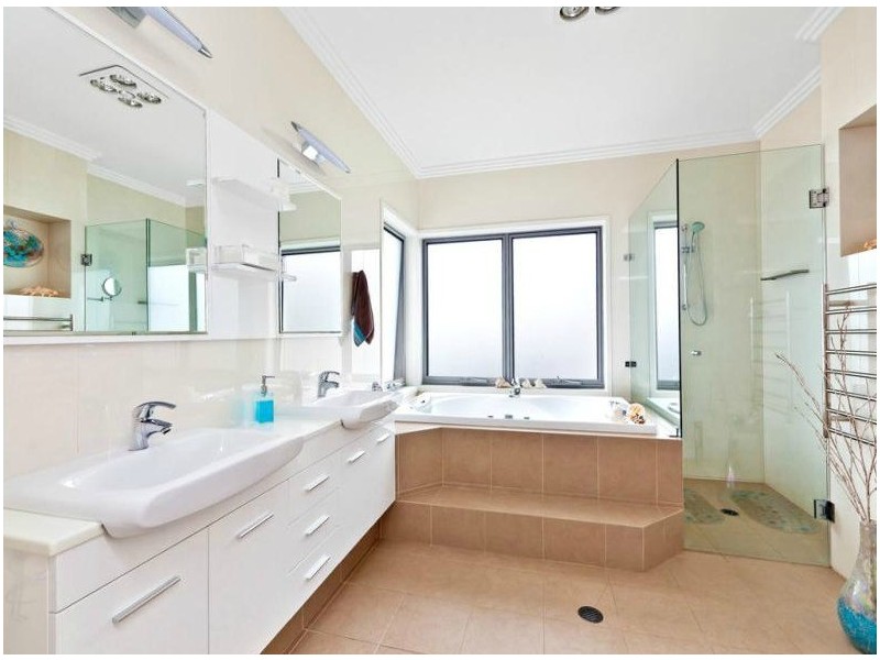 67 Llewellyn Street, Rhodes NSW 2138