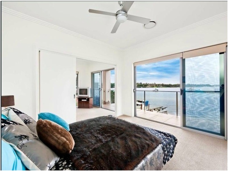 67 Llewellyn Street, Rhodes NSW 2138