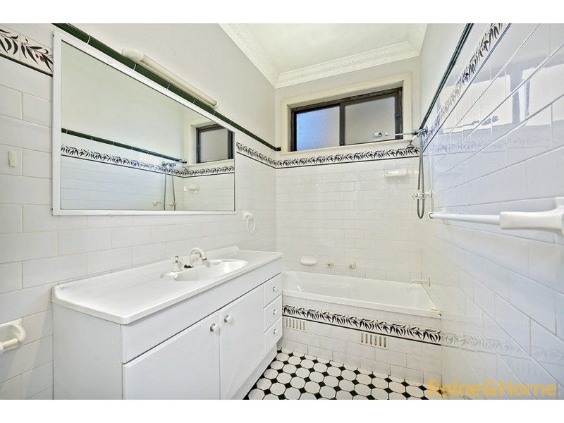 11 Deakin Street, Concord NSW 2137