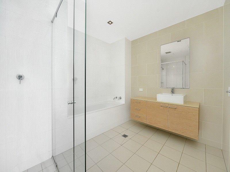 50/1 Juniper Drive, Breakfast Point NSW 2137