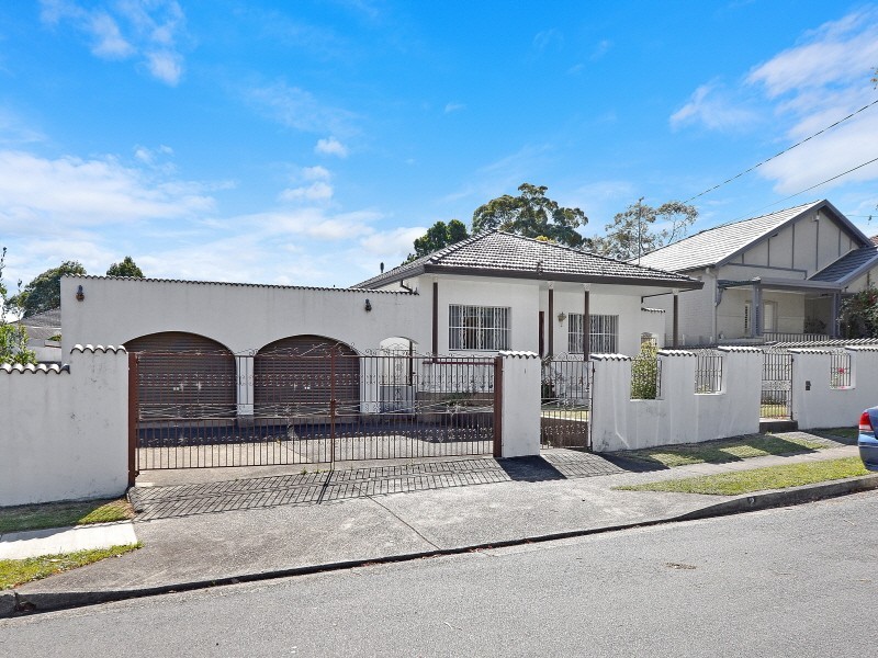 2 Tripod Street, Concord NSW 2137