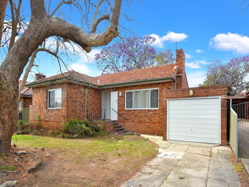 32 DAVIDSON AVENUE, Concord NSW 2137
