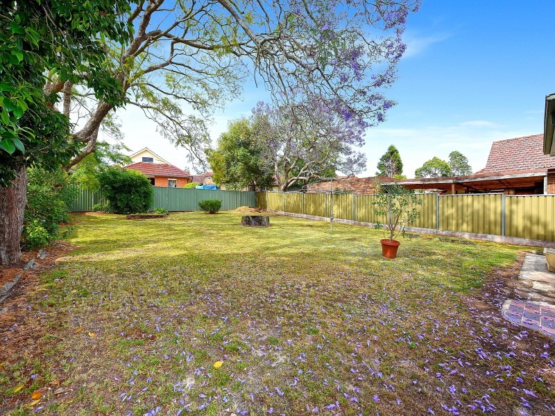 32 DAVIDSON AVENUE, Concord NSW 2137