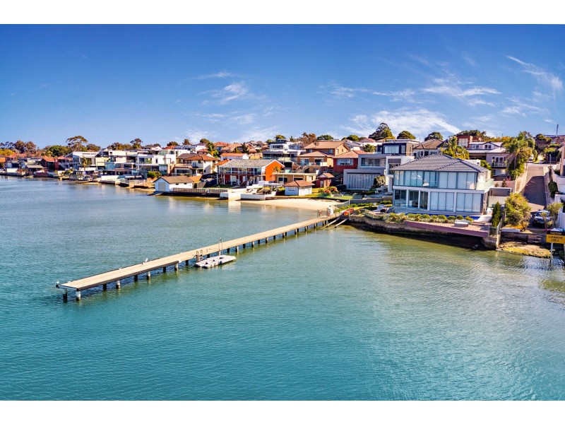 1 Tingara Lane, Cabarita NSW 2137