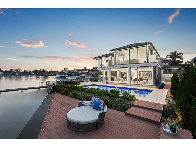 1 Tingara Lane, Cabarita NSW 2137