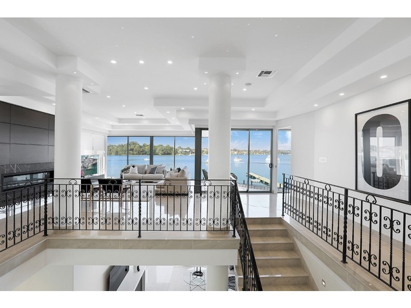 1 Tingara Lane, Cabarita NSW 2137