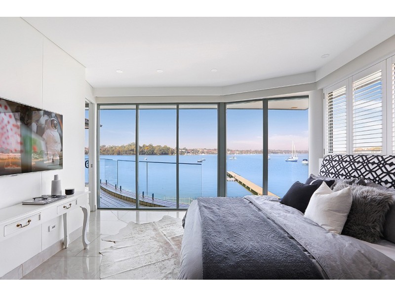 1 Tingara Lane, Cabarita NSW 2137