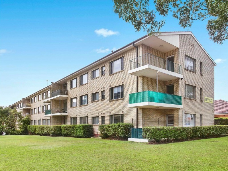 28/107 Concord Road, Concord NSW 2137