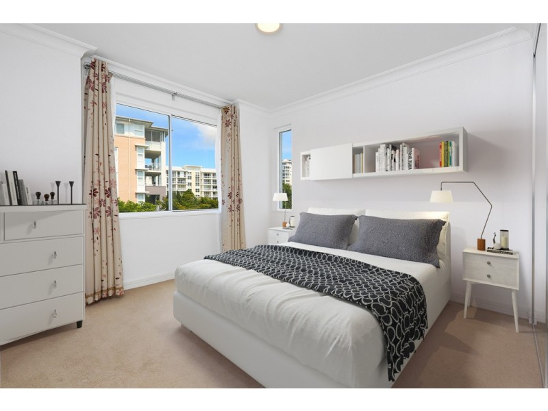 301/28 Peninsula Drive, Breakfast Point NSW 2137