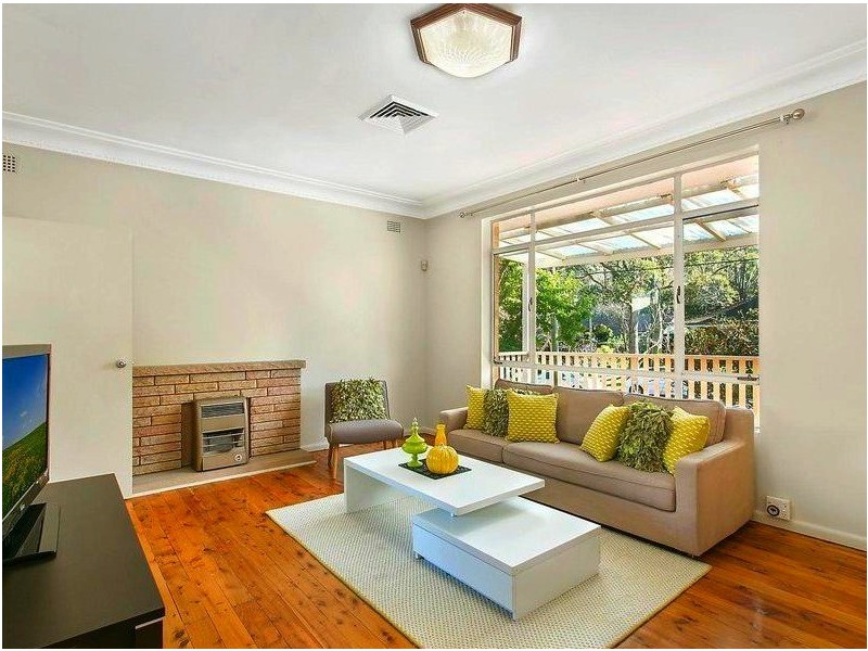 2 SHADDOCK AVE, Pymble NSW 2073