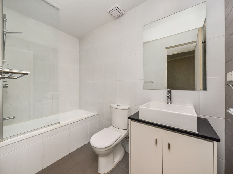 6.02/3 Stromboli Strait, Wentworth Point NSW 2127