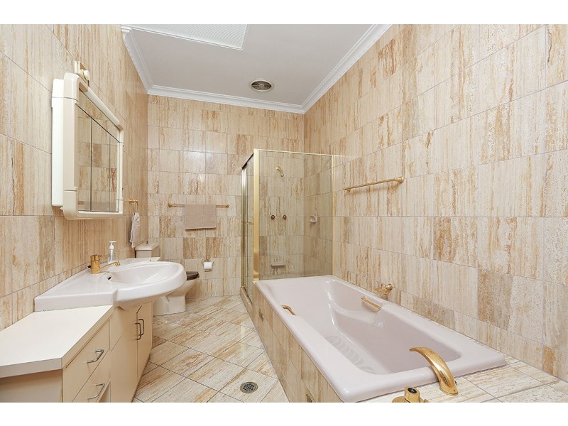 583 Lyons Road West, Canada Bay NSW 2046