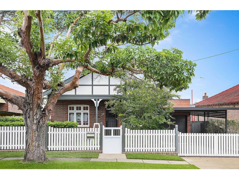 28 La Mascotte Avenue, Concord NSW 2137