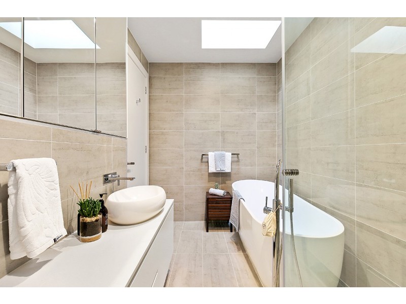 6 Tennyson Road, Concord NSW 2137