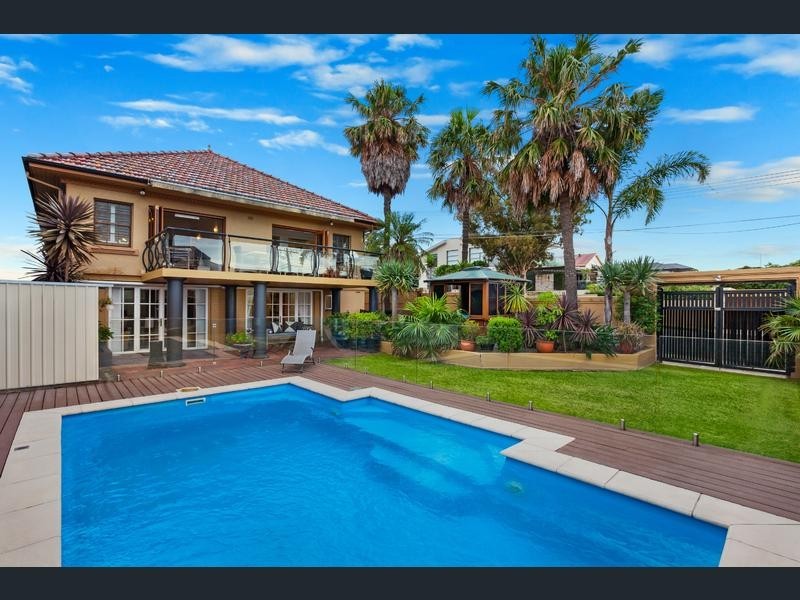 111 Cabarita Road, Cabarita NSW 2137